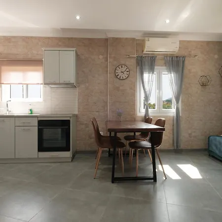 Pyrgi House, Corfu شقة